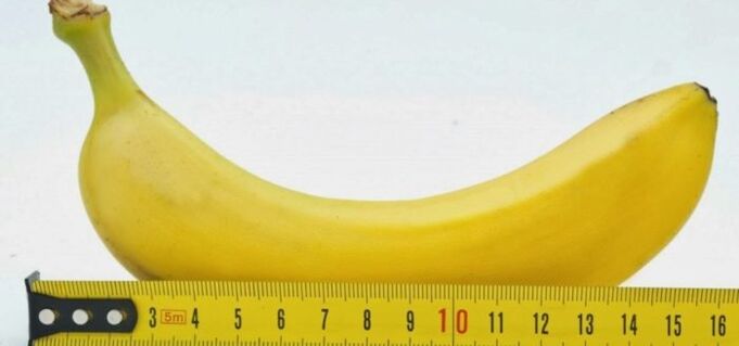 mjerenje penisa korištenjem banane kao primjera prije operacije povećanja